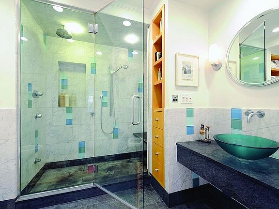 3rd image of 105 E 29th St #3RDFLOOR