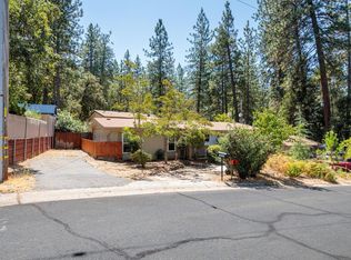 18626 Douglas Dr, Applegate, CA 95703