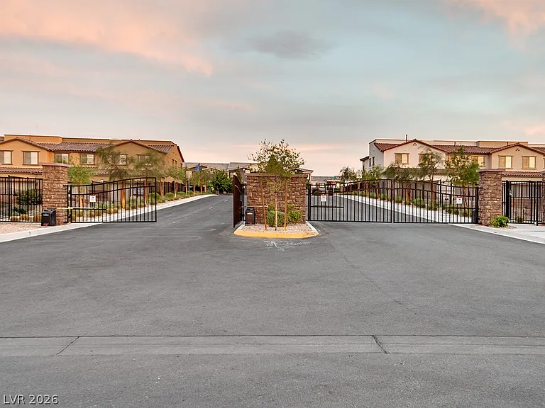 6238 Mavora Lakes — Photo 46