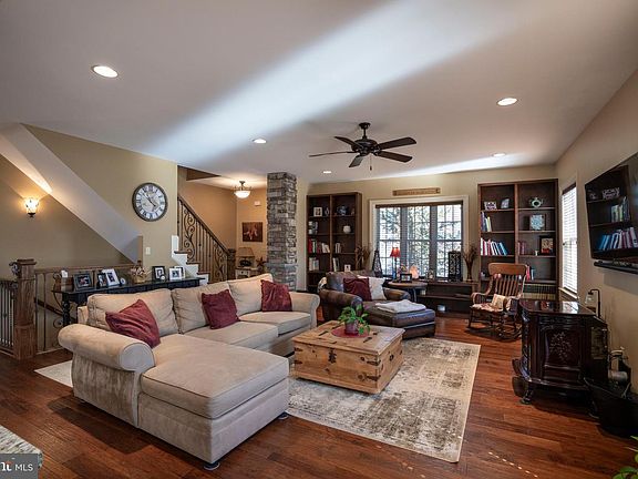 2nd image of 10620 Kyper Rd