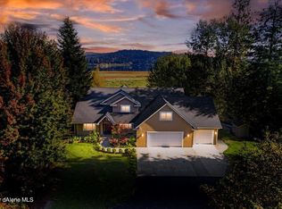 12804 N Hauser Lake Rd, Hauser, ID 83854