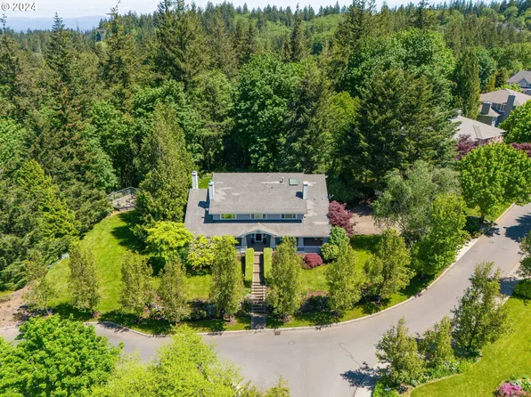 10416 NW Barclay Ter, Portland, OR 97231