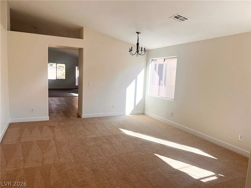 3 bed, 2.0 bath, 1730 sqft, $1,895 — Photo 3