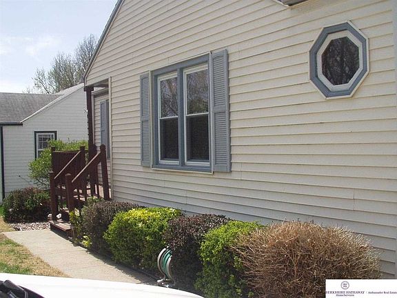 2nd image of 6008 S 41st Ave
