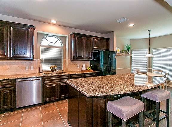 4th image of 209 Cavanal Hill Dr