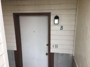 718 Miller Ct APT B, Rawlins, WY 82301