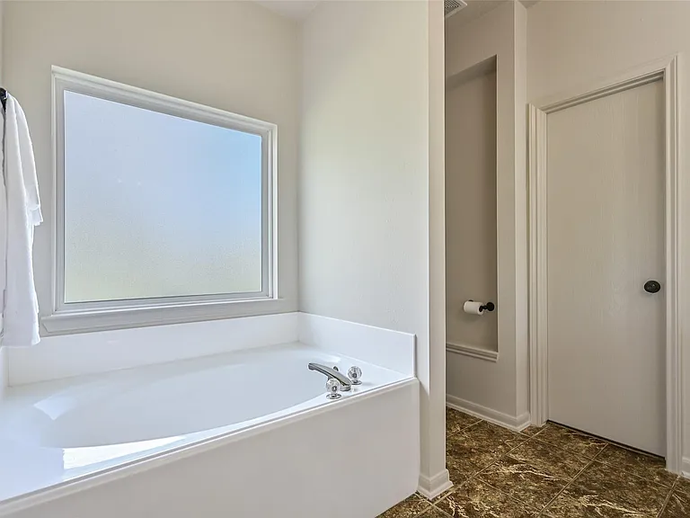 1404 Hollier Rd — Photo 23