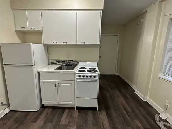 1021 N 1st Street, 1021 N 1st St #1, Yakima, WA 98901