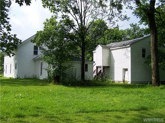 3rd image of 126 Garfield St