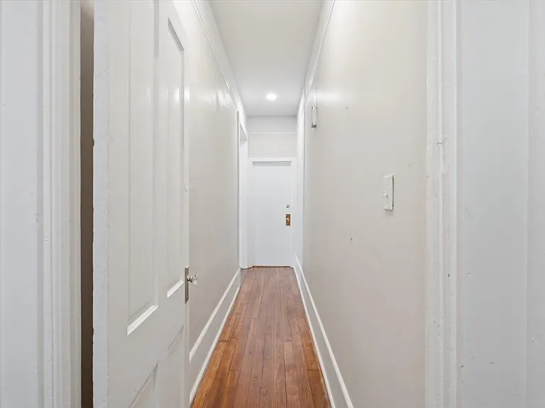 2301 Abercorn St #A — Photo 7