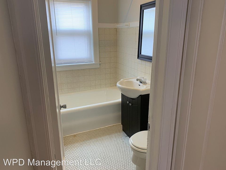 1st image of 7945 S Langley Ave APT 3E
