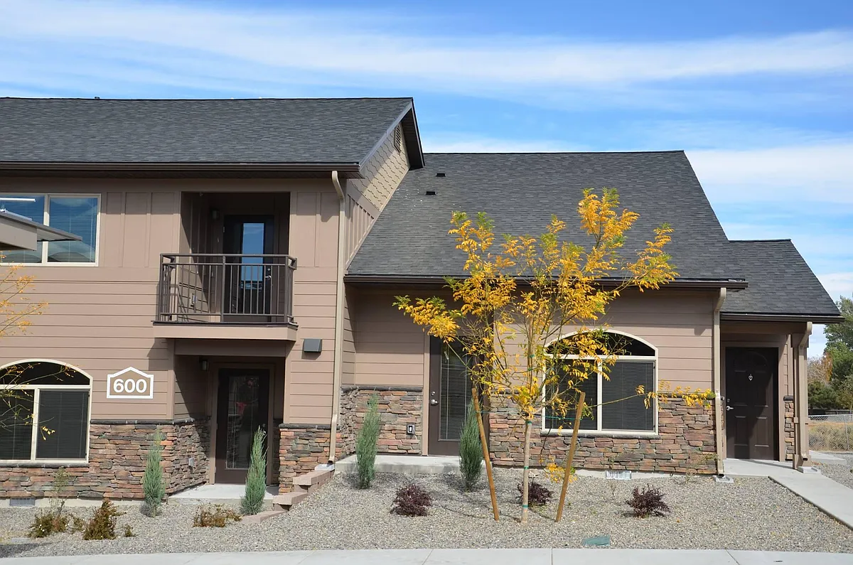 Building Photo - Sonoma Springs