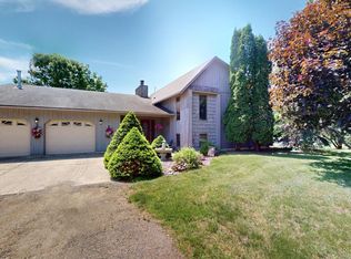 1650 Hammer Rd, Albert Lea, MN 56007