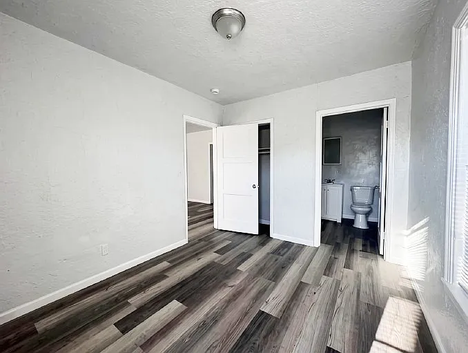 1112 Barberry Ln #6 — Photo 8