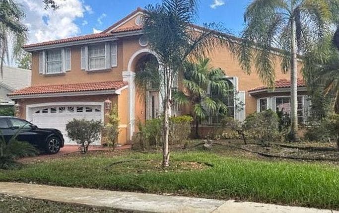 2nd image of 12520 SW 18th St