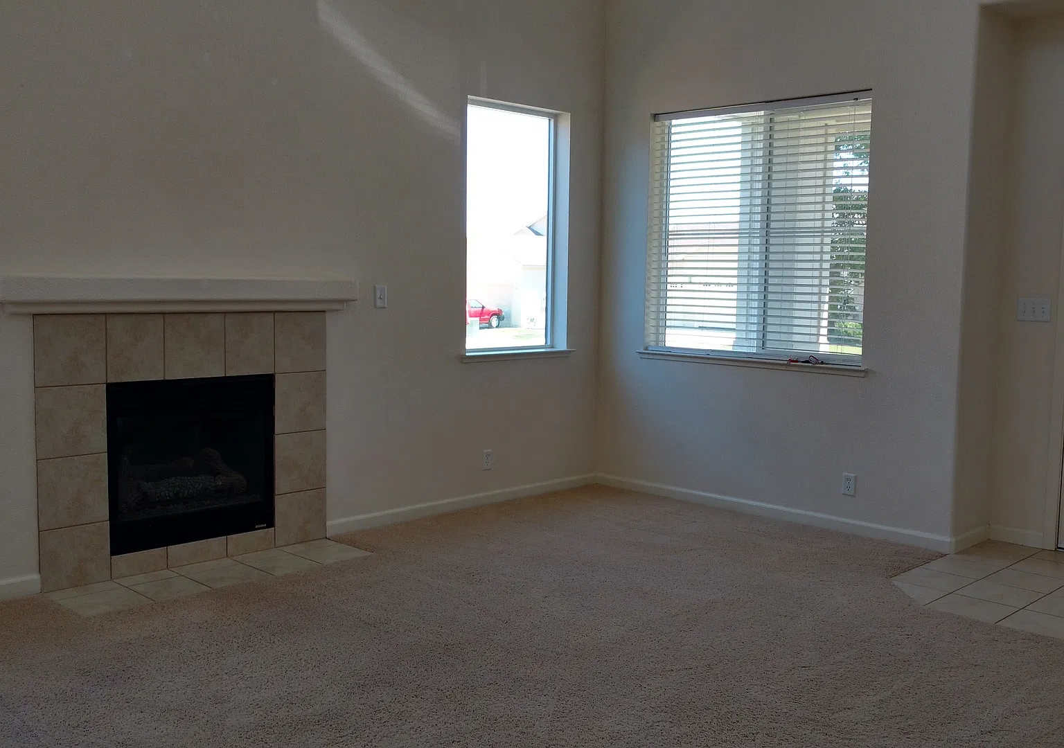 3 Bedroom 2 bath 2 story home — Photo 2