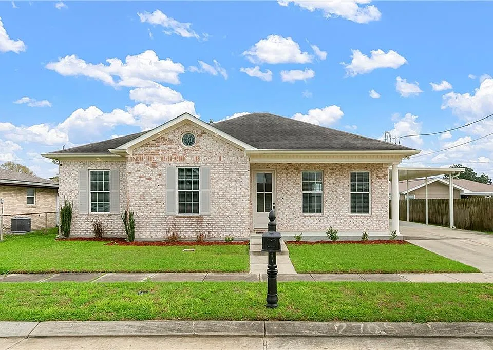 2705 Pecan Dr