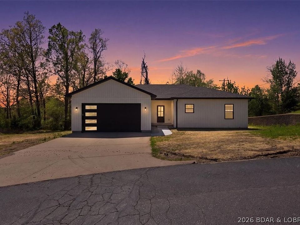 1st image of 151 Oak Hill Forest Dr