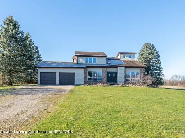 1261 Gidner Rd, Charlotte, MI 48813