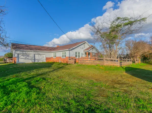 211 County Road 3416, Jacksonville, TX 75766