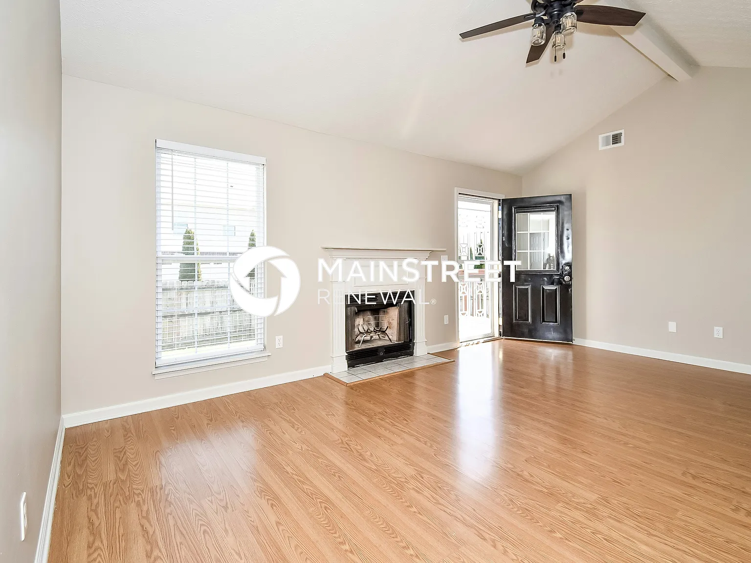 10111 Greenfield Woods Circle — Photo 3