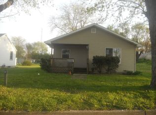 611 W 2nd St, Ligonier, IN 46767