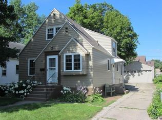 1212 Lake Ave, Detroit Lakes, MN 56501