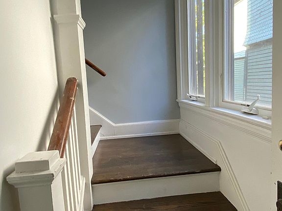 2nd image of 486 Linwood Ave Floor 2