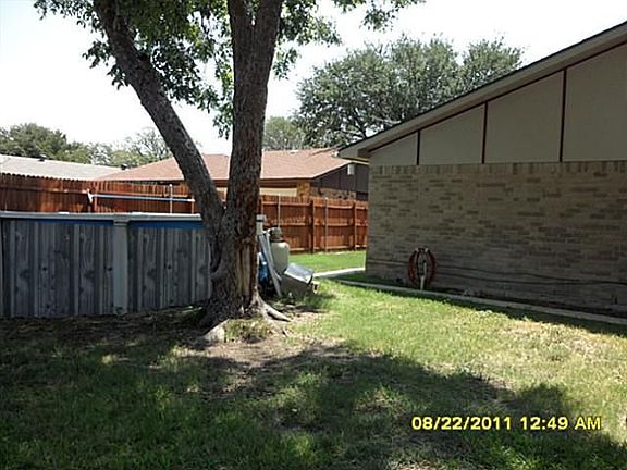 3rd image of 5037 Amhurst Ln