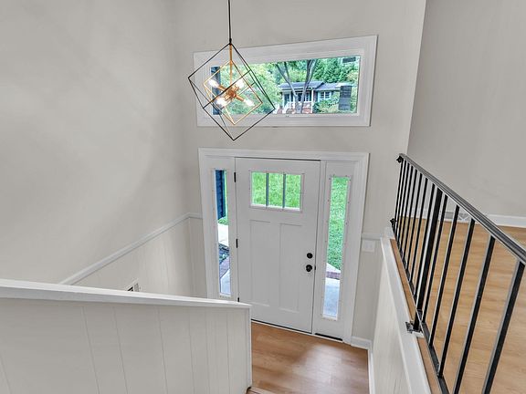 3rd image of 106 Keene Dr