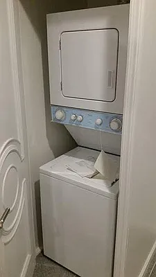 Rented by Richard Macias, LREB | media 23