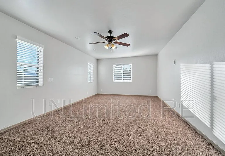 2805 S Flagstone Ln — Photo 9