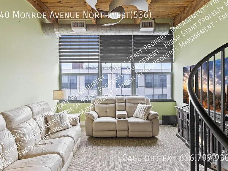 940 Monroe Ave NW #536 — Photo 2