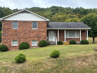 1149 C And O Dam Rd, Daniels, WV, 25832