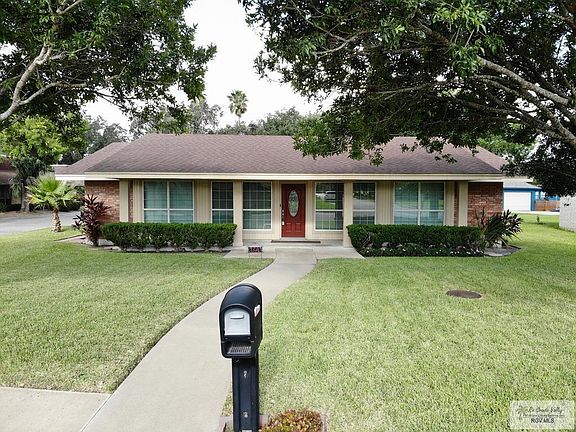 2nd image of 1601 Palm Valley Dr W