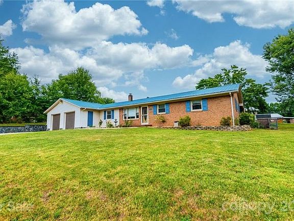 2nd image of 1515 Old Farm Dr