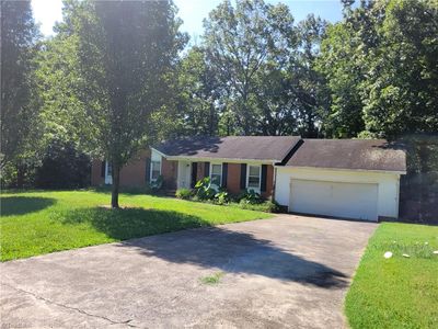 750 Bundaberg Ln, Rural Hall, NC, 27045