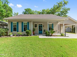 431 Demontluzin Ave, Bay Saint Louis, MS 39520