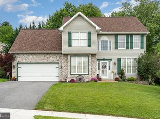 412 Hemlock Dr, New Cumberland, PA 17070