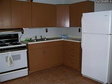 4th image of 4921 Lisbon Cir