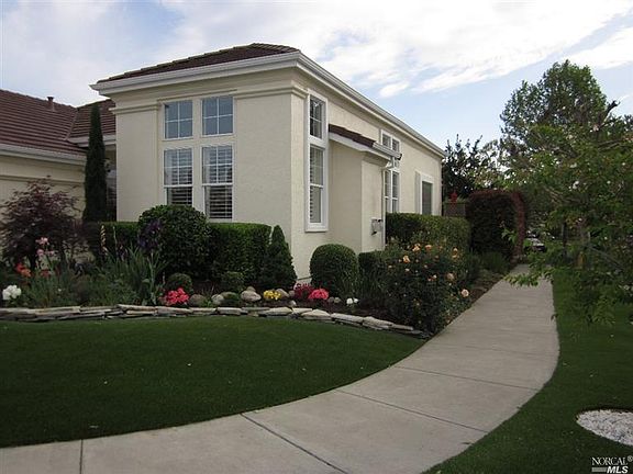 3rd image of 529 Loon Dr