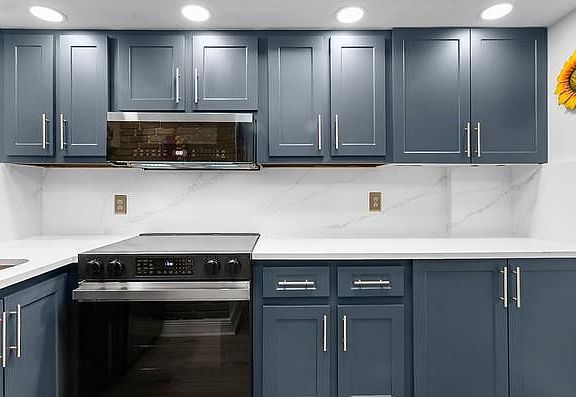 5th image of 103 Royal Park Drive #1e