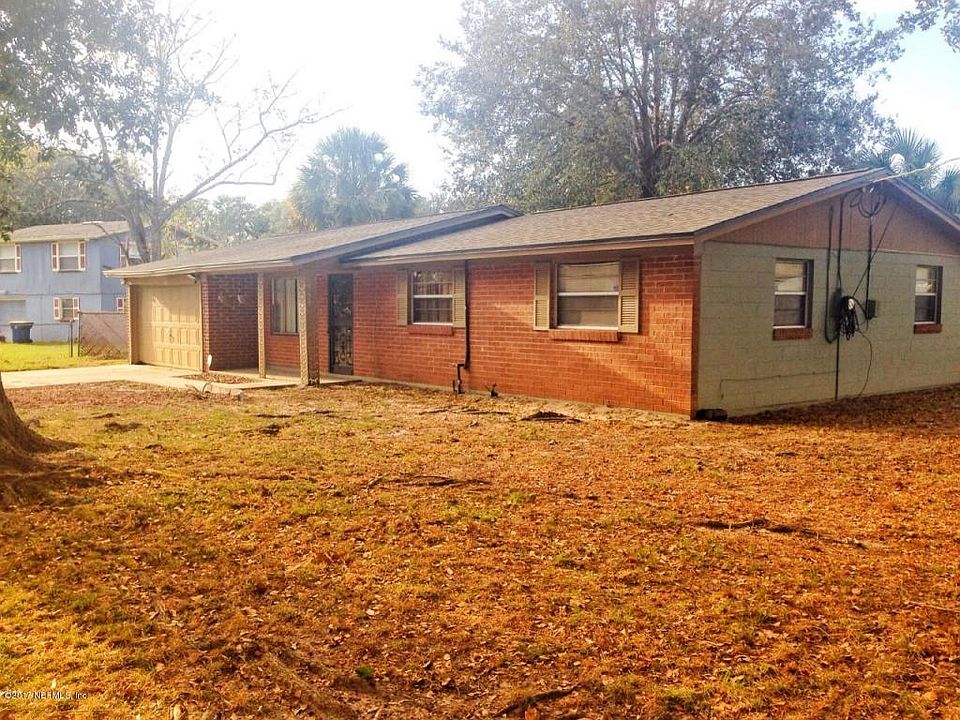 1st image of 2433 Burgoyne Dr