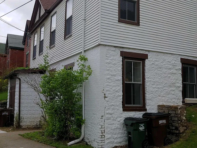 312 E 2nd St — Photo 1