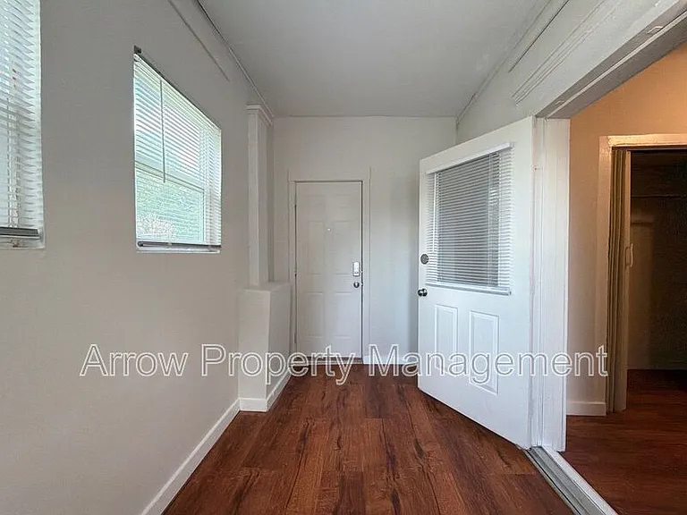 1215 Peach St #2 — Photo 9