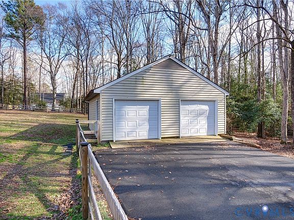 3rd image of 4713 Otterdale Rd