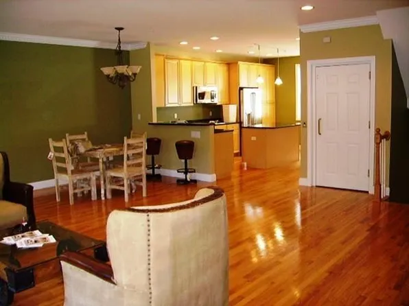6 Dansreau Pl, Middleton, MA 01949