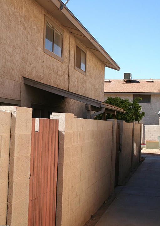 1st image of 1054 N 85th Pl
