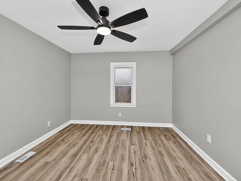 2804 Yankee Rd — Photo 17