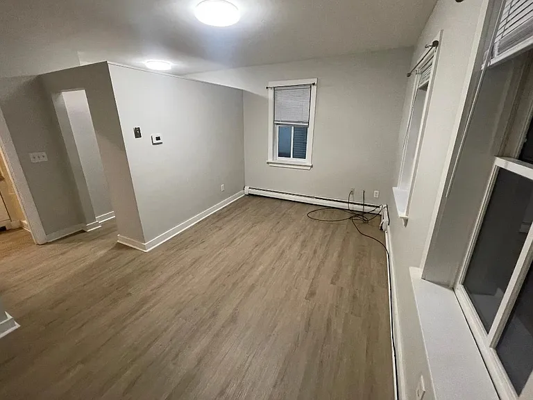 100 Main St #1 — Photo 3